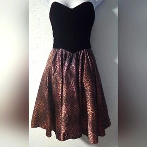 Vintage 80s Dark Purple Velvet/'Snakeskin' Print Strapless Dress - Size Small